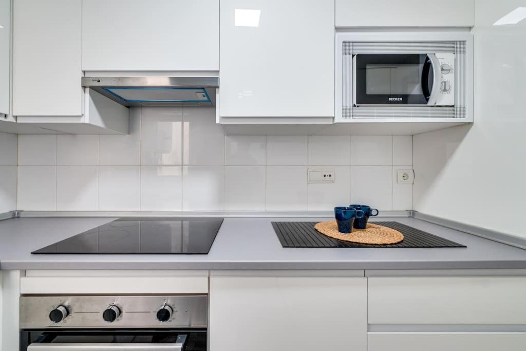 Chic In Heart Of Town Appartement